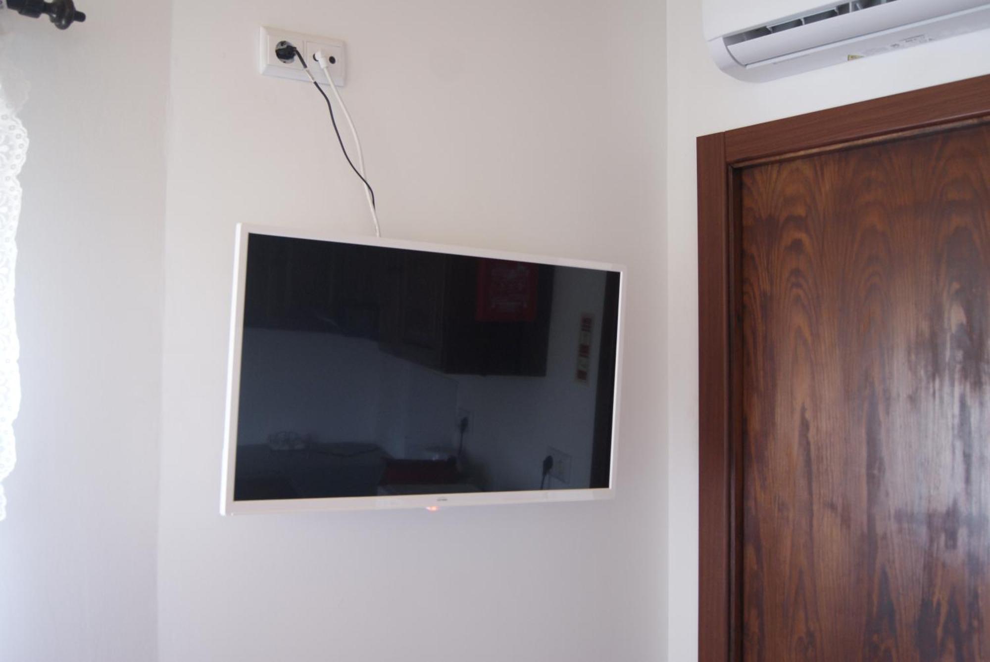 Lg Stay Castro Daire Exterior foto