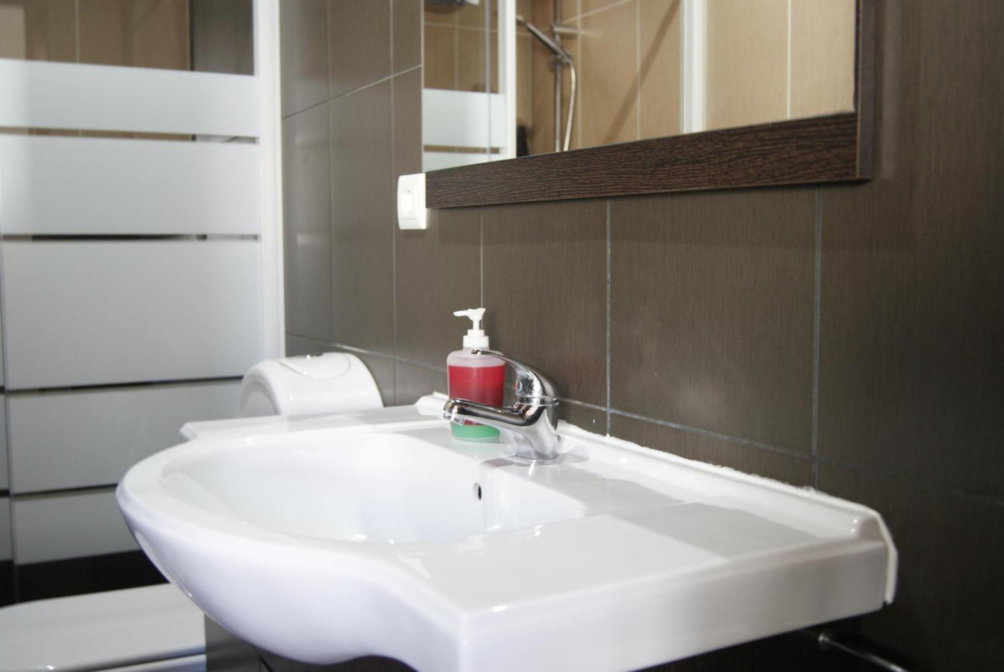 Lg Stay Castro Daire Exterior foto